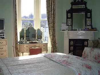 Penrose Bed & Breakfast 4*