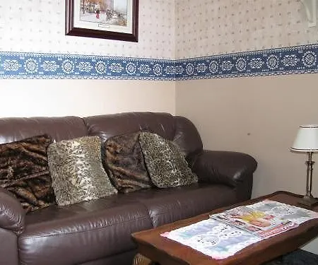 Penrose Bed & Breakfast 4*